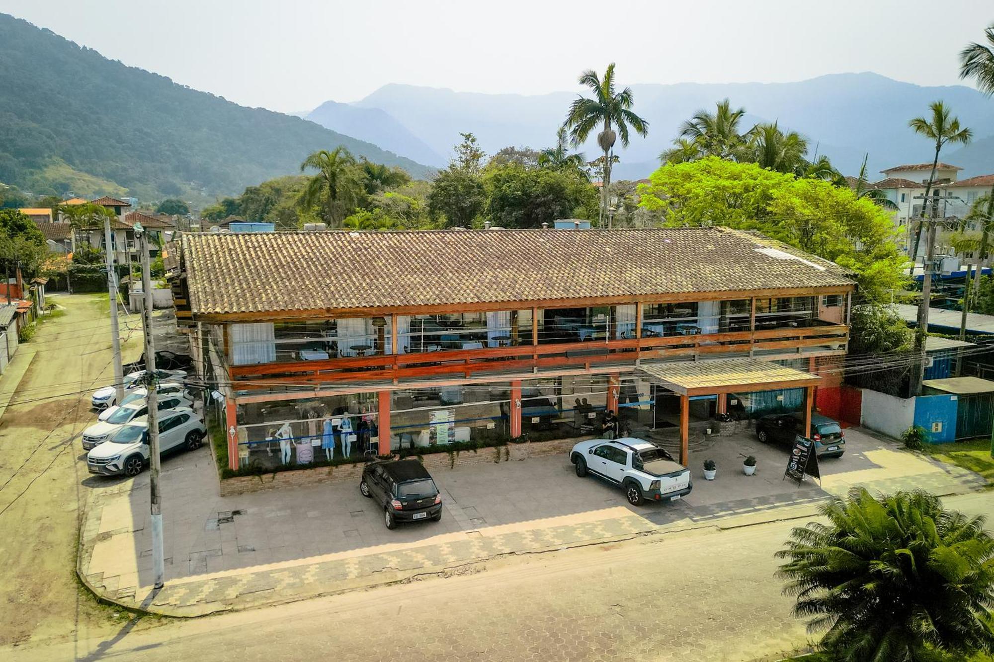 Hotel Dellamares อูบาตูบา ภายนอก รูปภาพ
